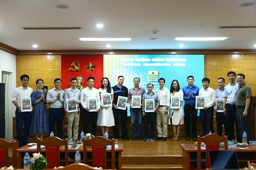bài chị Hằng.jpg