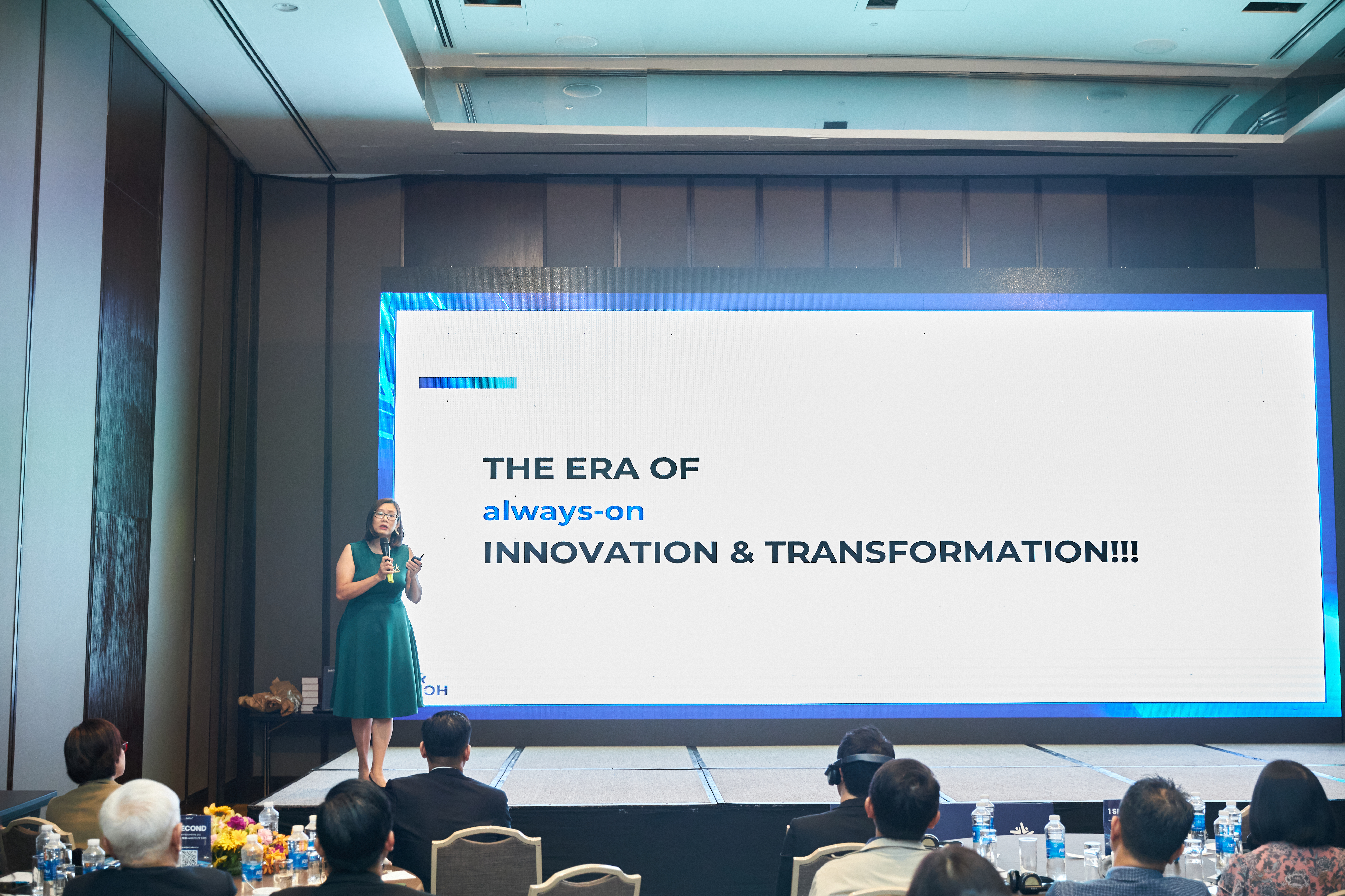 Chúng ta đang bước vào một kỷ nguyên không ngừng chuyển đổi, hay còn gọi là “The era of always-on innovation and transformation”.