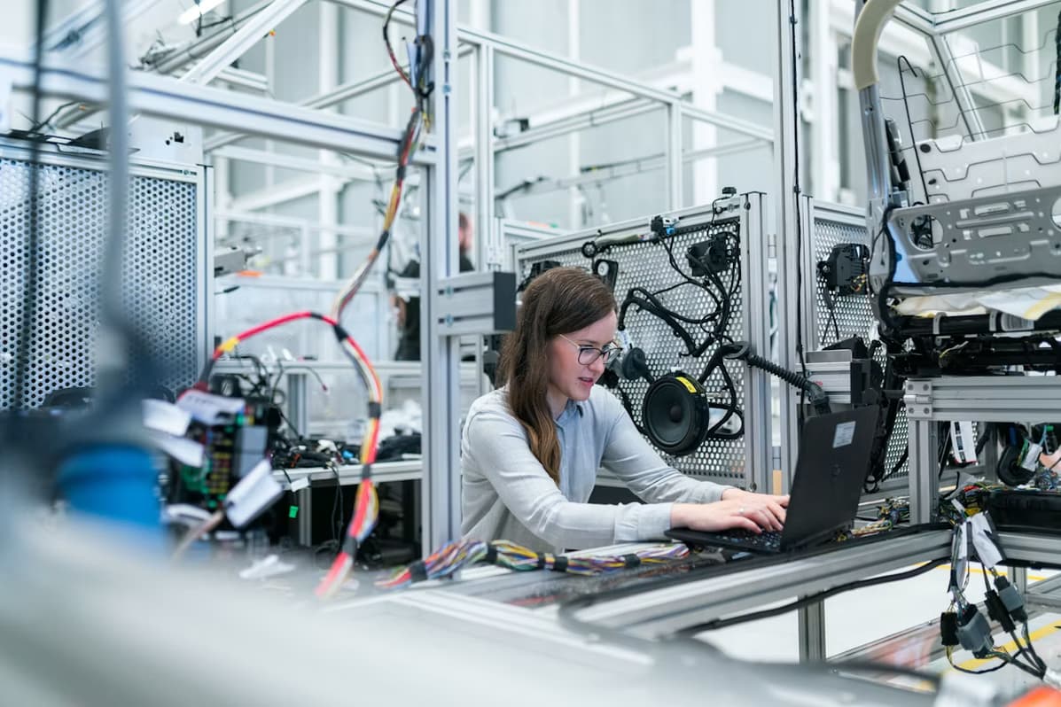 Selex Motors Clean Mobility AI Platform